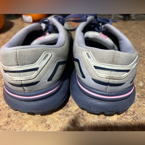 Brooks Ghost - Picture 4 of 6